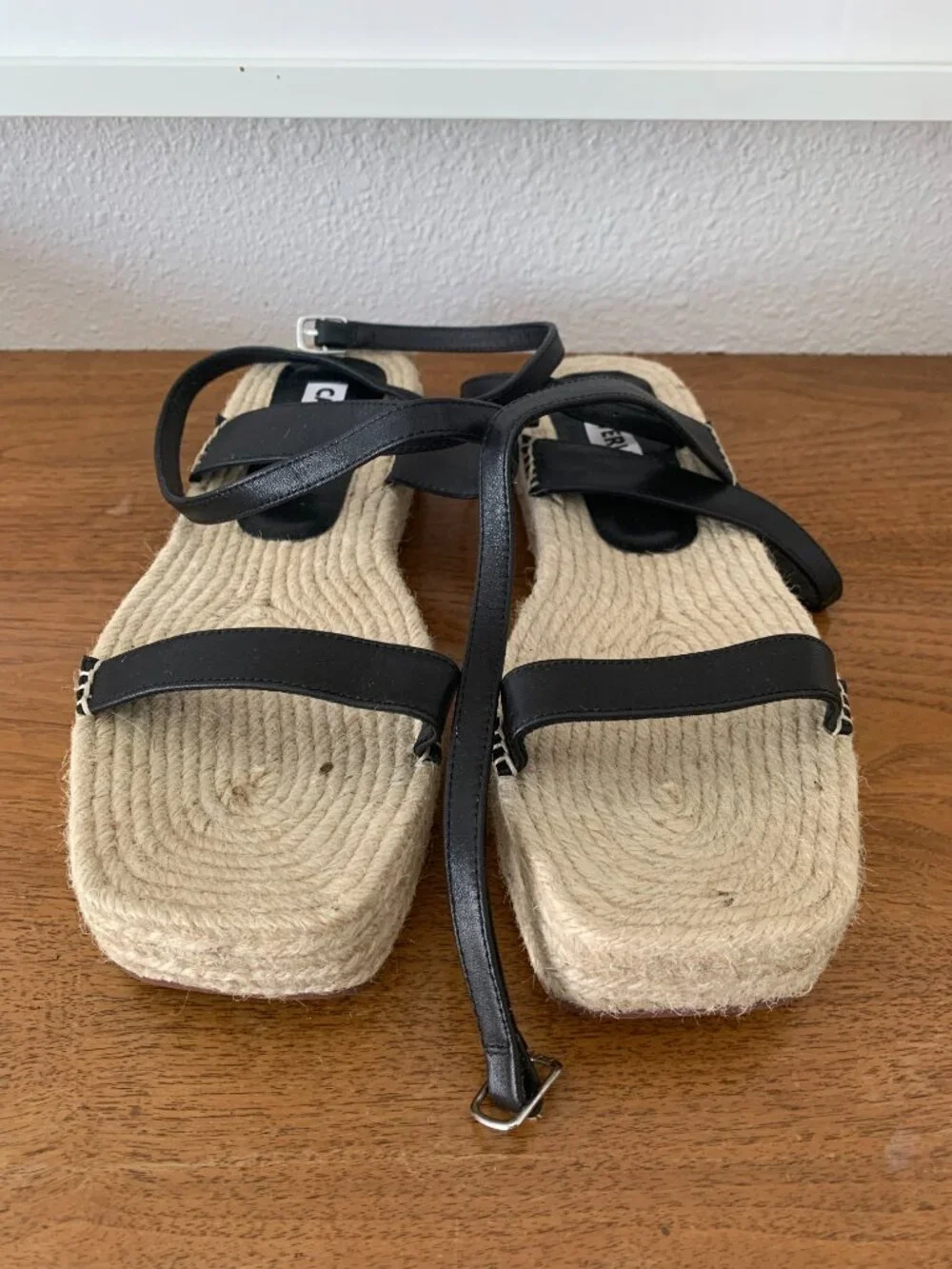 EUC CAVERLEY Jude Espadrille Leather Sandals in Black, Size US Women 9.5 EU 40